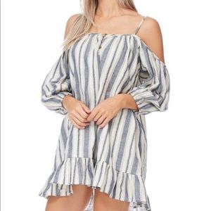 Women’s stripe cold shoulder tunic dress